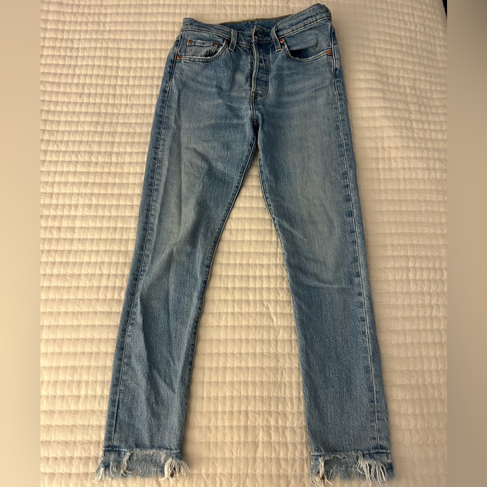 501 skinny Levi’s, L25 W28